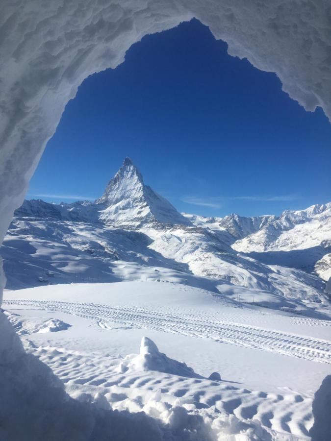 Ferienapartement Hinterdorf Zermatt Bagian luar foto
