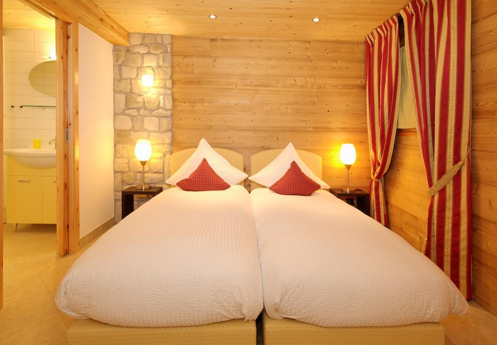 Ferienapartement Hinterdorf Zermatt Ruang foto