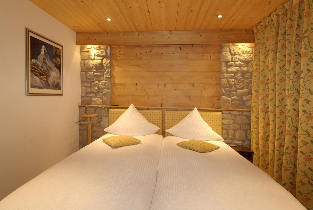 Ferienapartement Hinterdorf Zermatt Ruang foto
